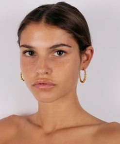 Mais X Frida Nostalgia Hoops