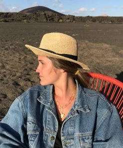 Mais X Frida All Products Star Resin Pendant